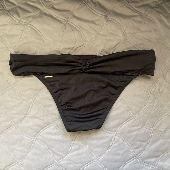 Victoria's Secret The Hottie Cheeky Bikini Bottom (Black, Medium) - Picture 3 of 8